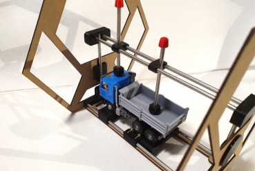 Wartungs-Station mit Roto-Fix für Car-Systeme