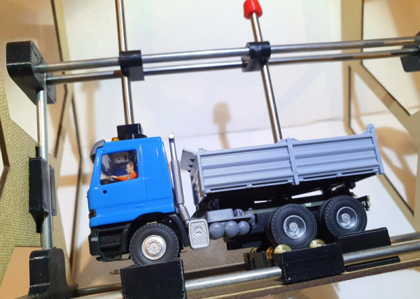 Wartungs-Station mit Roto-Fix für Car-Systeme